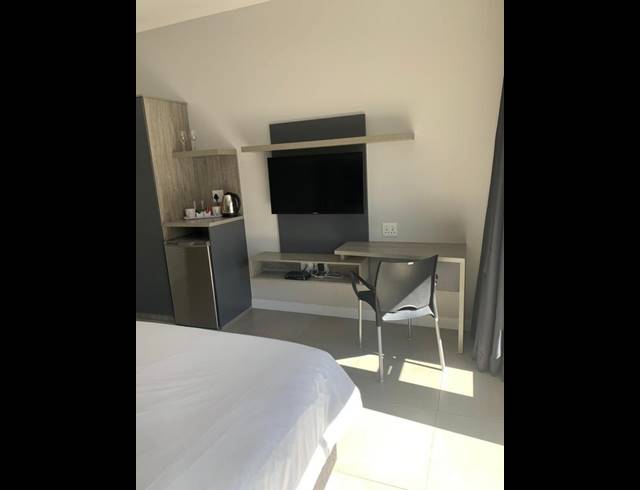 1 BEDROOM PROPERTY TO RENT IN MORNINGSIDE